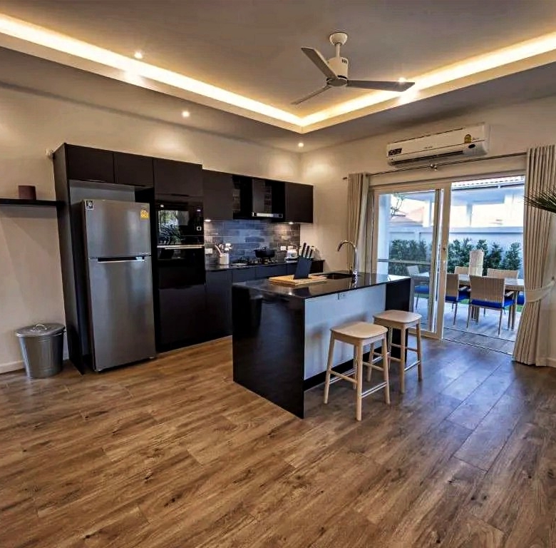 Luxury Property Sales Highlight