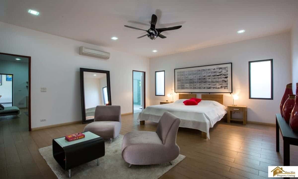 Beautiful Hua Hin Property Championship Golf Area Modern Hua Hin Home Generous Plot Golf Course