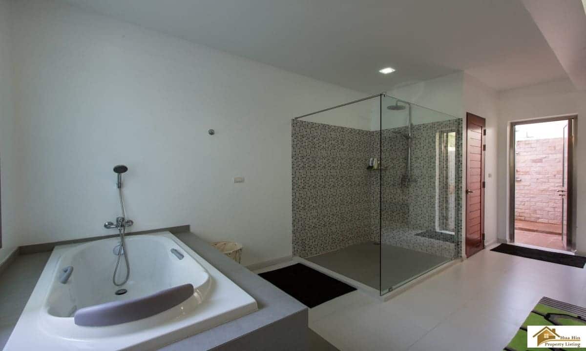 Luxury Property Black Mountain Golf Hua Hin Elegant Hua Hin Property Vast Land Golf Proximity