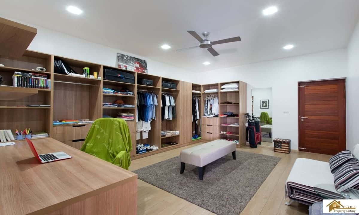 Stunning Modern Property Golf Community Location Exclusive Hua Hin Home Roomy Land Golf Course