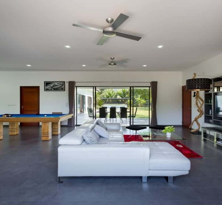 Luxury Hua Hin Property Spacious Land Near Golf