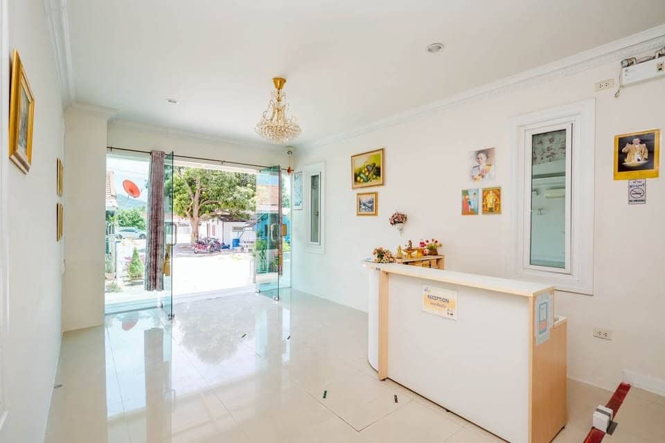 Superb Apartment Sale By Beach