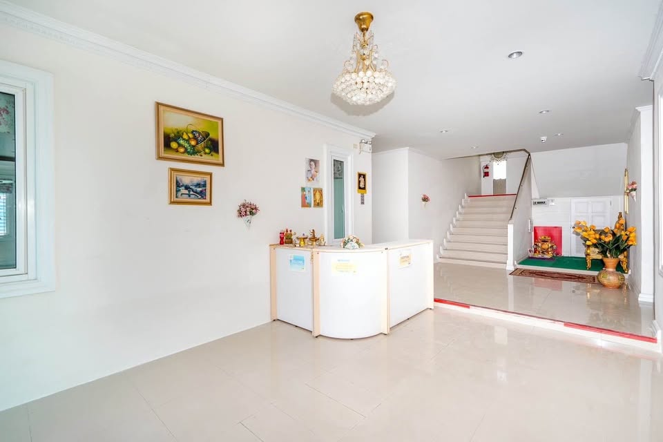 Perfect Soi 94 Apartment Sale