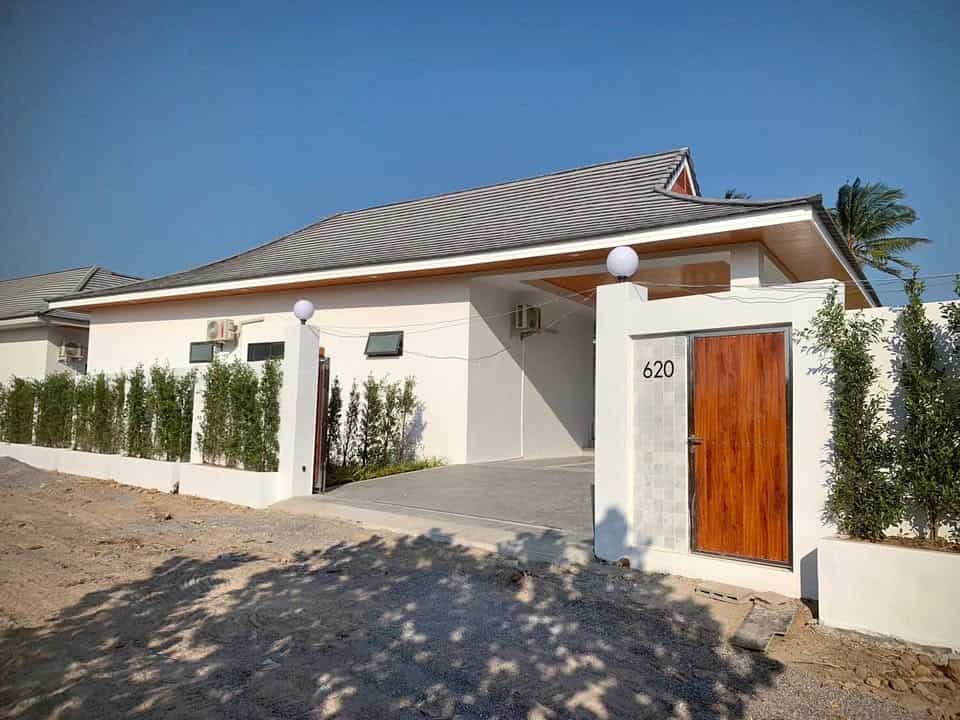 Luxurious Pool Villas Sale Hua Hin Thailand