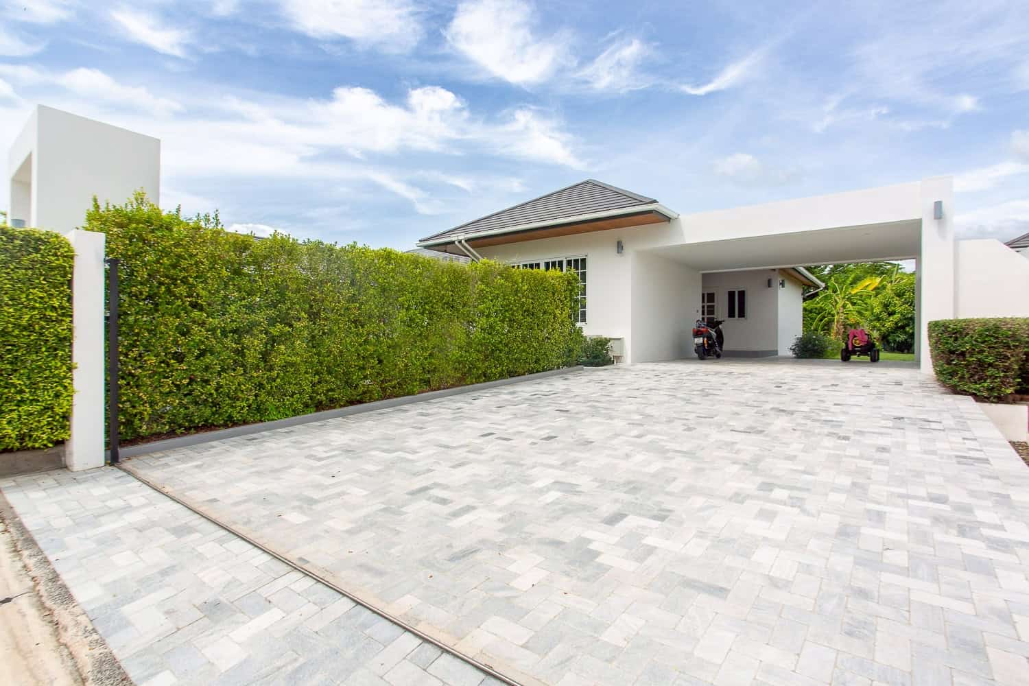 Classy Hamlet Villa Sales