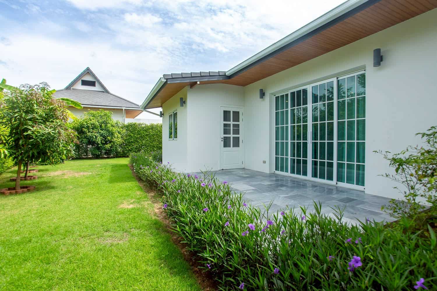 Exquisite Pool Property Sales