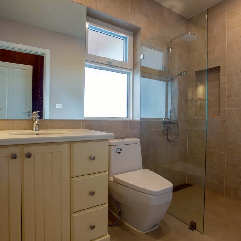 Perfect 3 Bedroom Sales Home