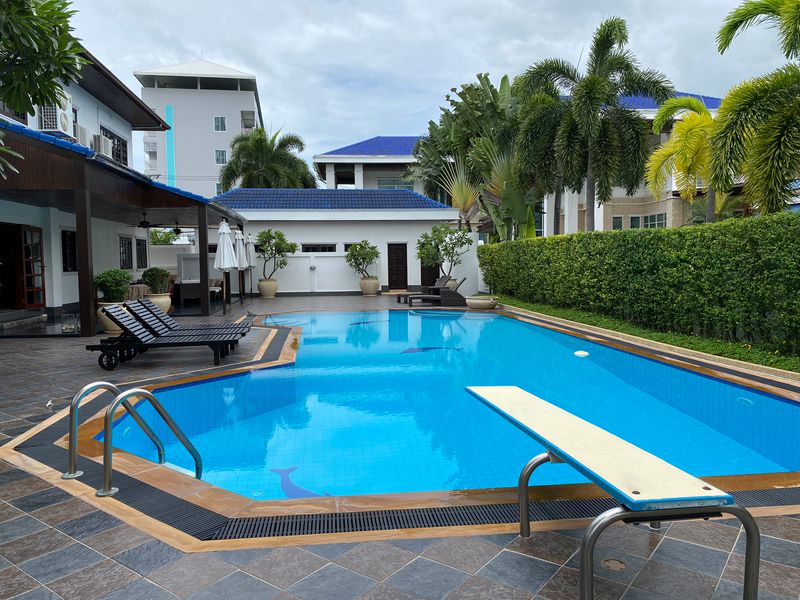 Spacious Villa Sales Hua Hin Location
