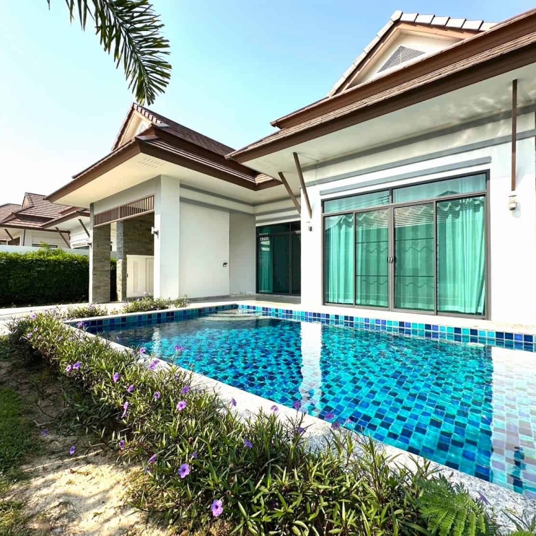 Pool Villa Sale Near Palm Hills Golf