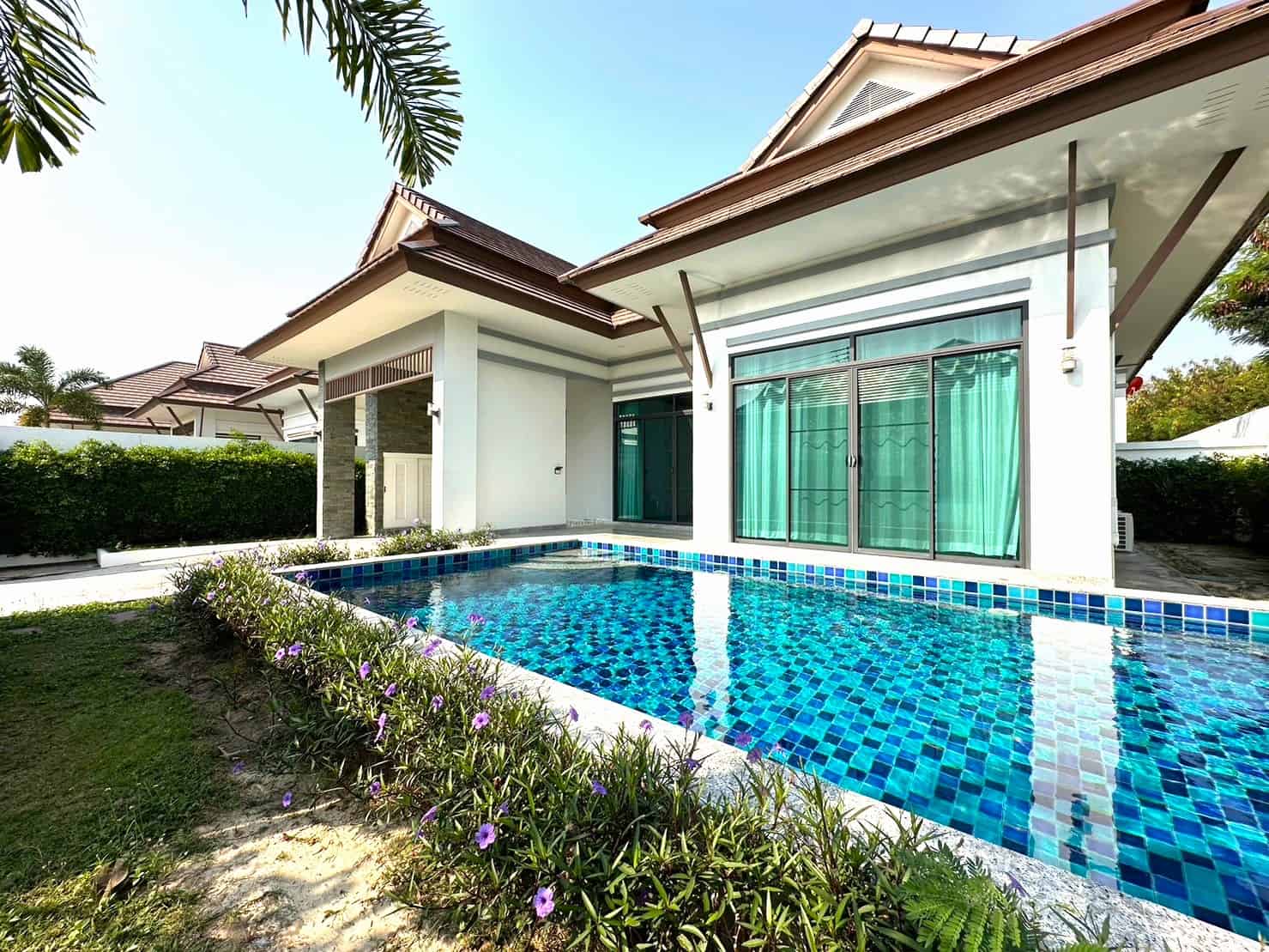 Pool Villa Sale Near Palm Hills Golf