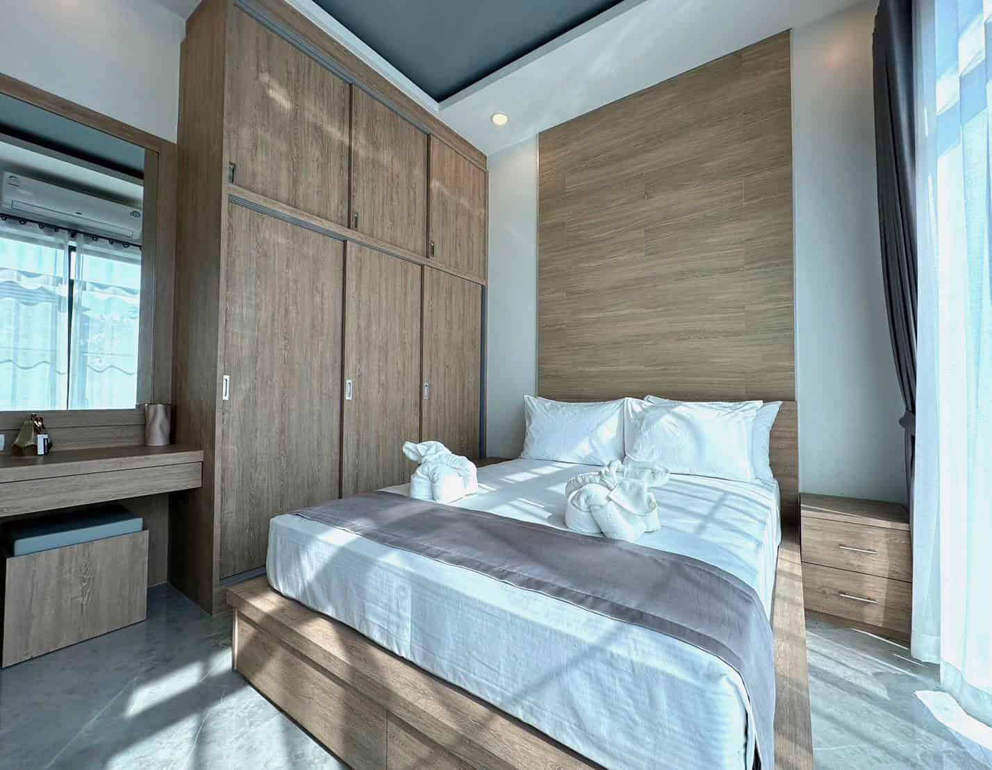 Charming Balinese Villa Sale Hua Hin