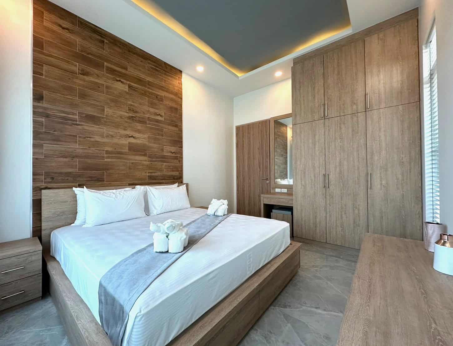 Beautiful Balinese Villa Sale Near Golf