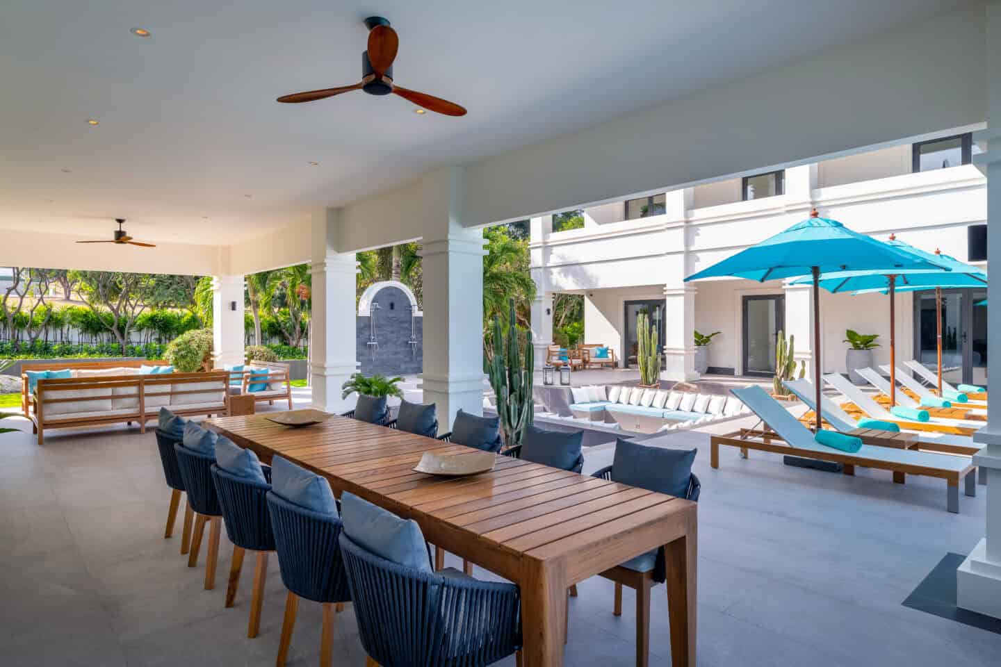 Elegant Tanah Villa Sales Shot