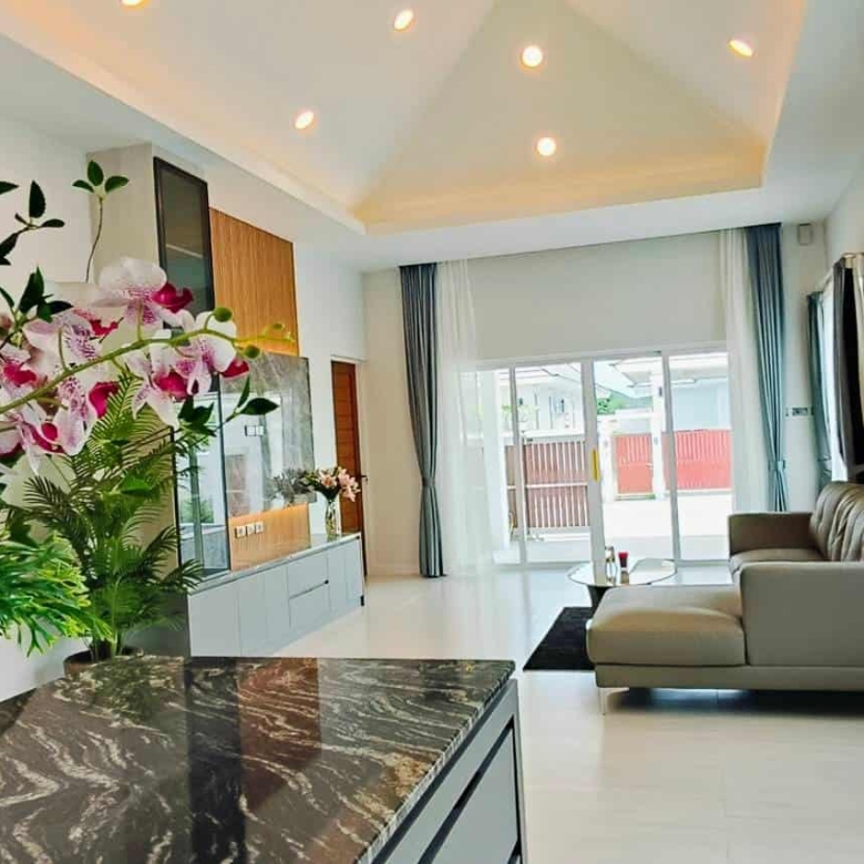 Splendid Villa Sales Perspective