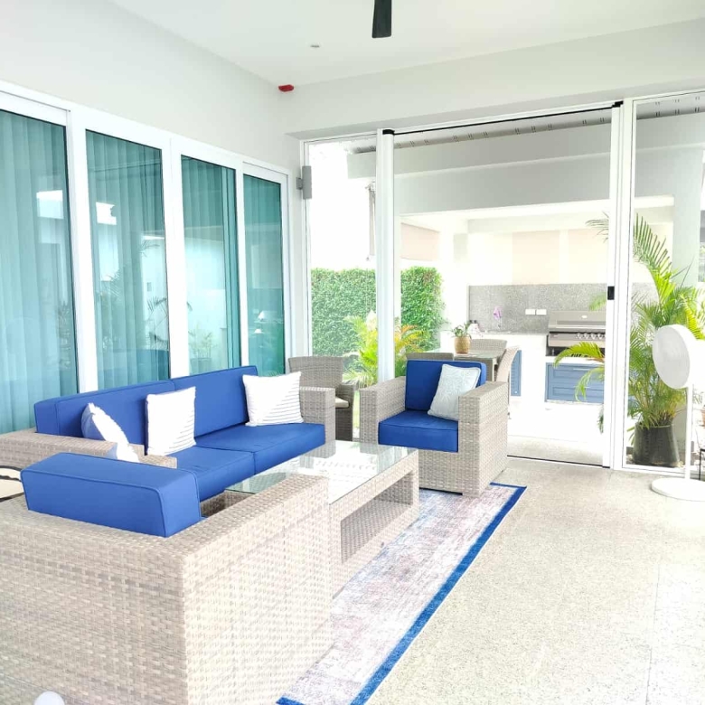 Luxury Property Sales Near Black Mountain