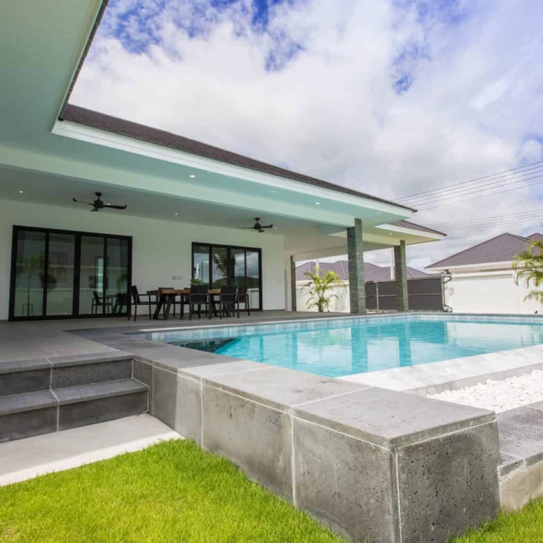 Splendid Hua Hin Villas Sale Golf View