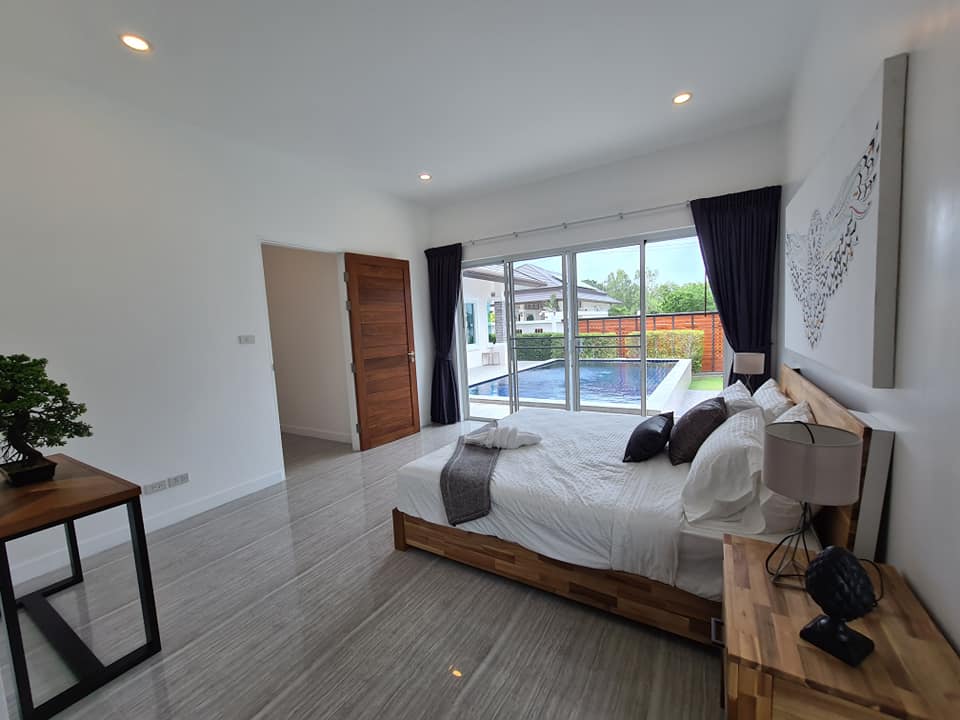 Luxury Pool Villa Sale Hua Hin Grand