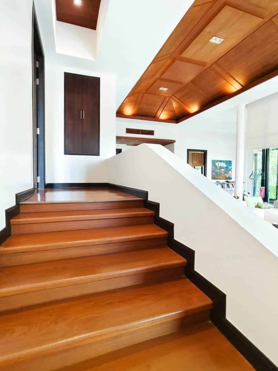 Mountain Panorama Villa Sale