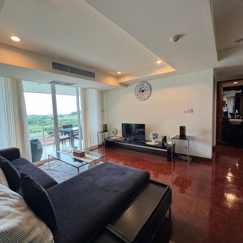 Luxury Property Sales Vista