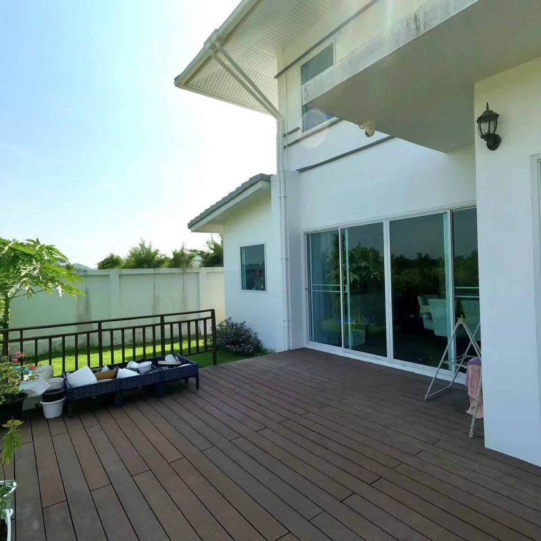 Hua Hin Home Sale Exclusive Lakefront Style