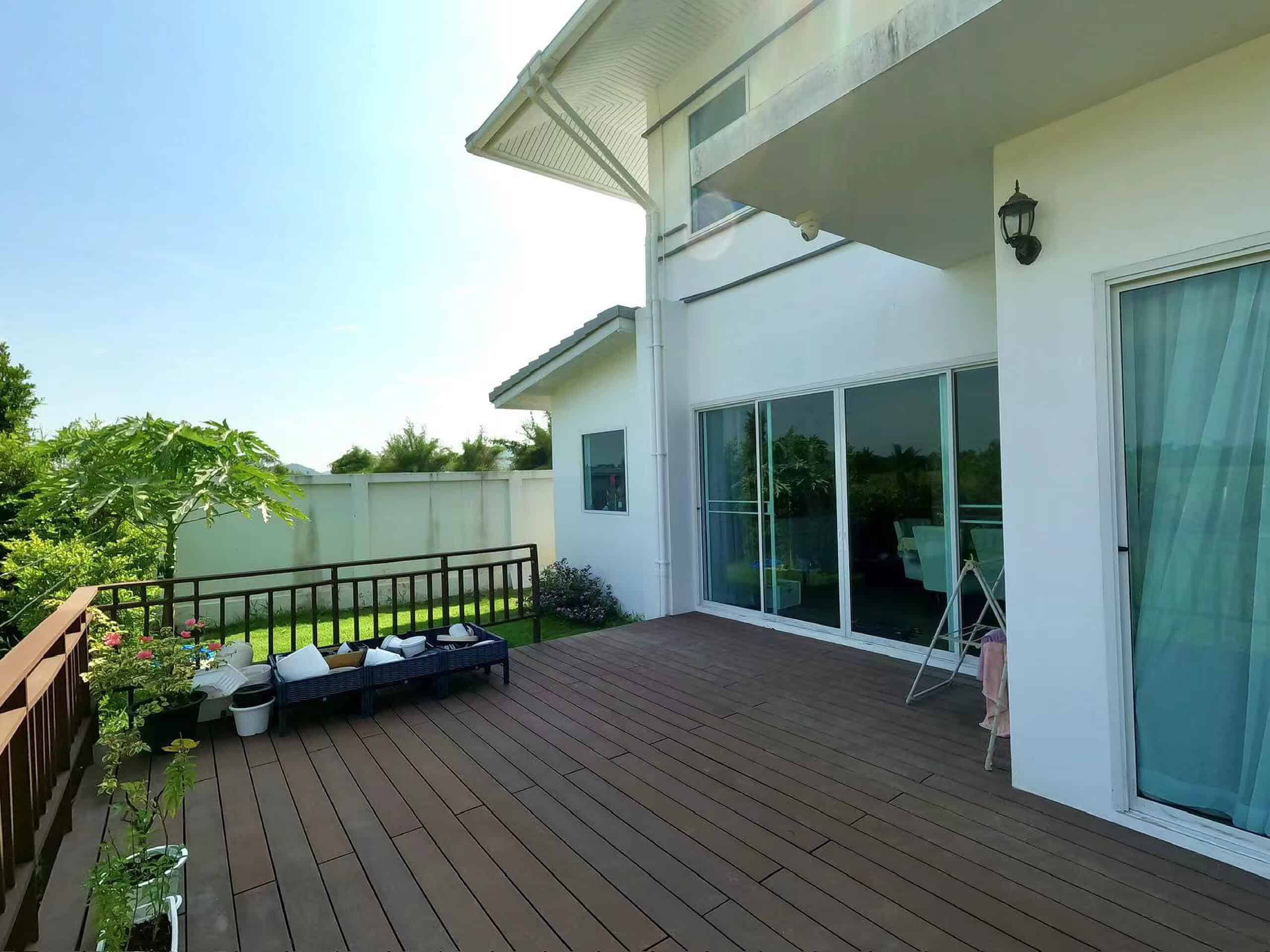 Stunning Villa Premier Lake Views Hua Hin Home Sale Exclusive Lakefront Style