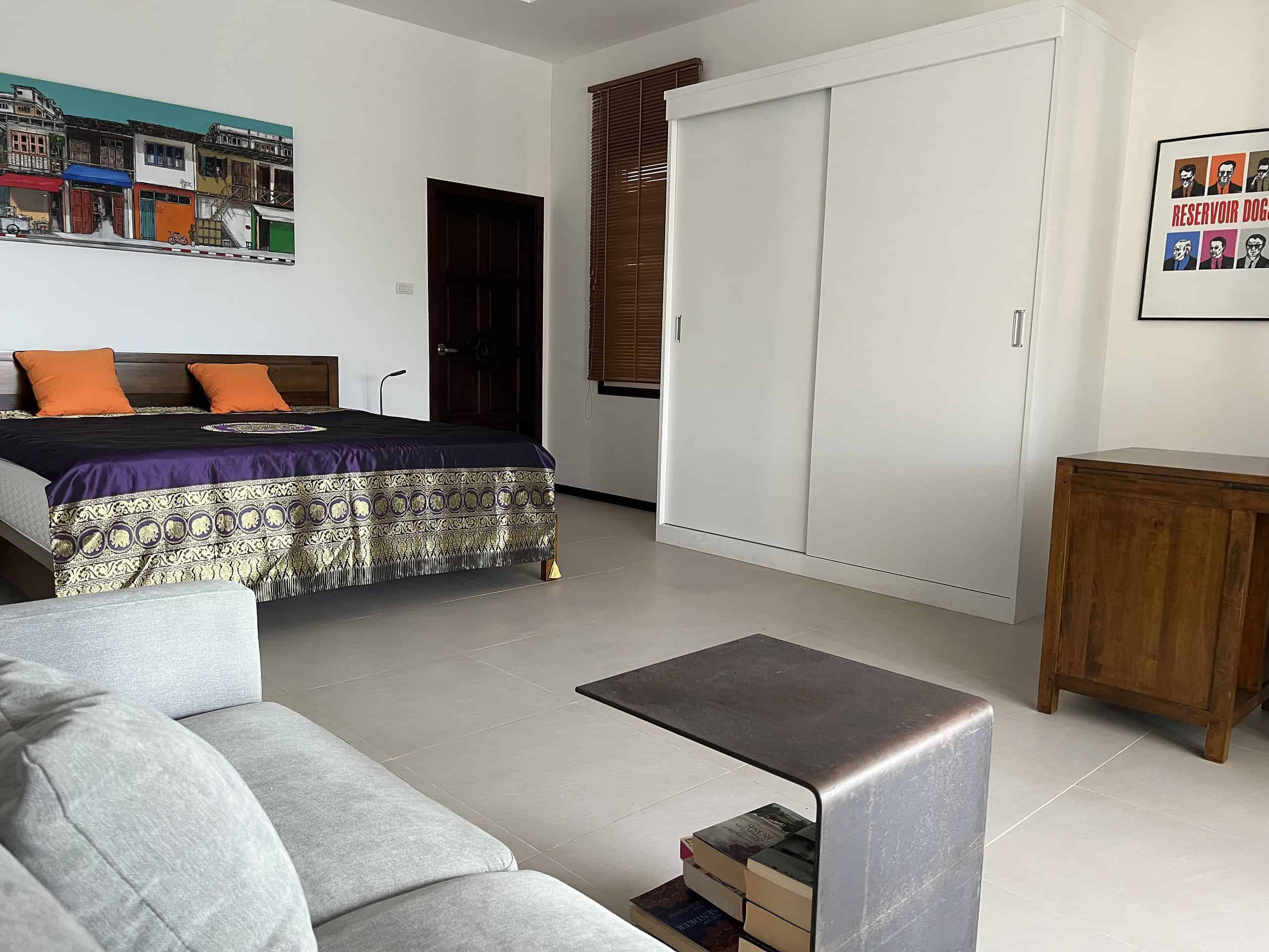 Luxury Pool Villa Sales Spot