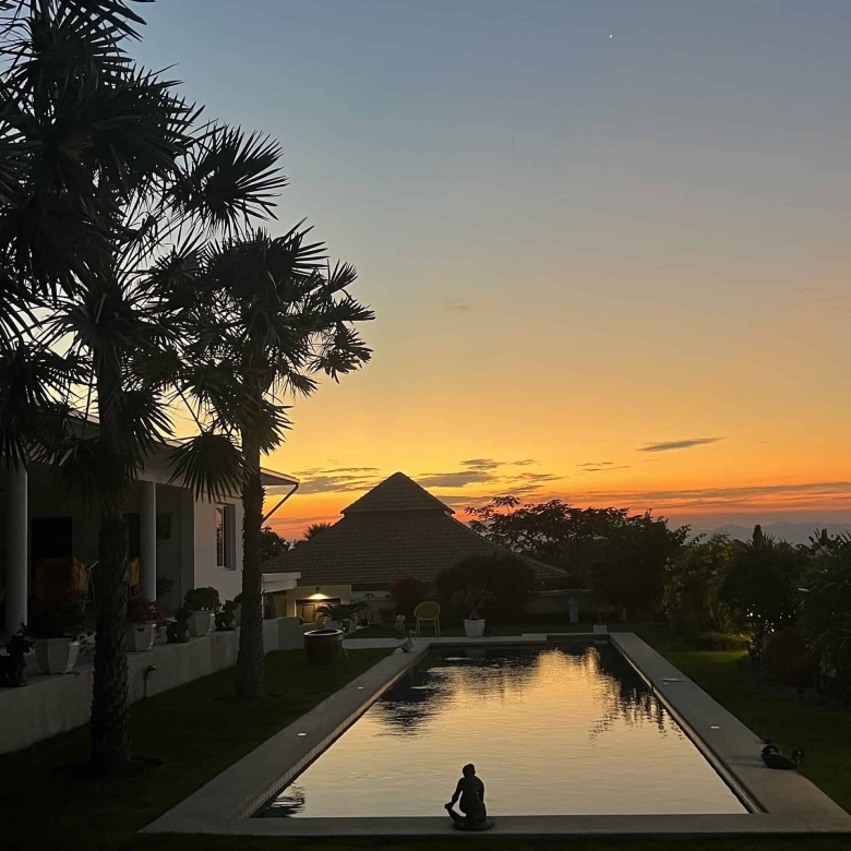 Beautiful Family Villa Sales View