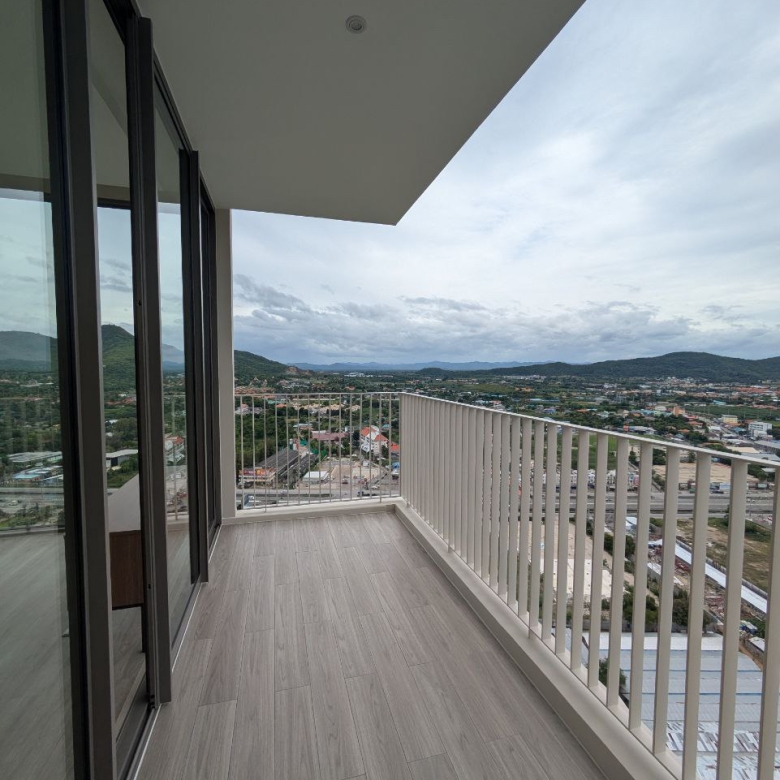 Stunning Oceanfront Condo Sale Vehha