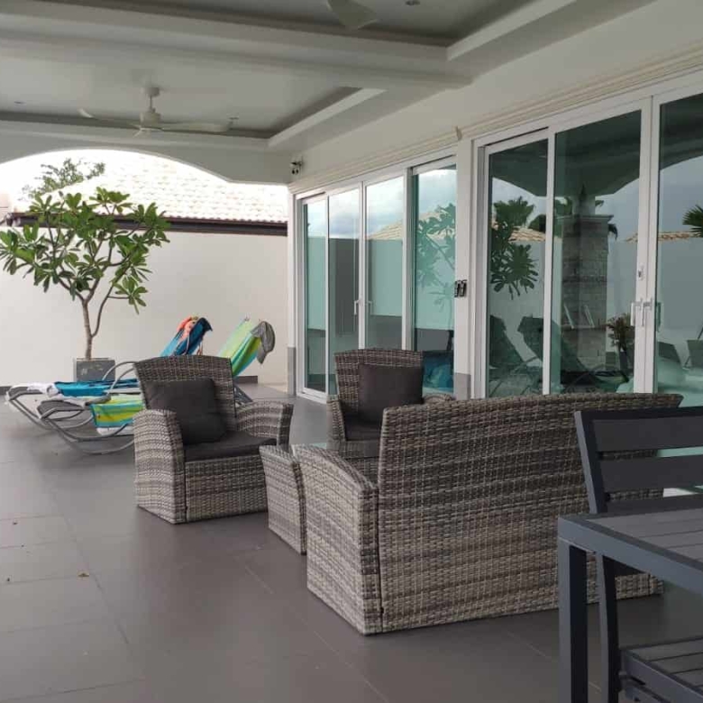 Elegant Pool Villa Sales Display