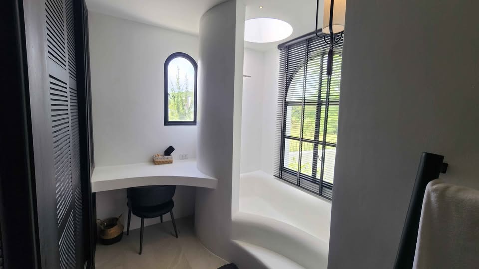 Luxury Villa Sales Prime Location