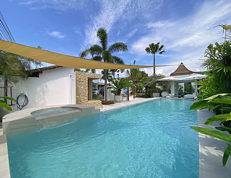 Luxury Property Sales Near Golf