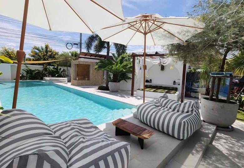 Stunning Villa Sales Black Mountain