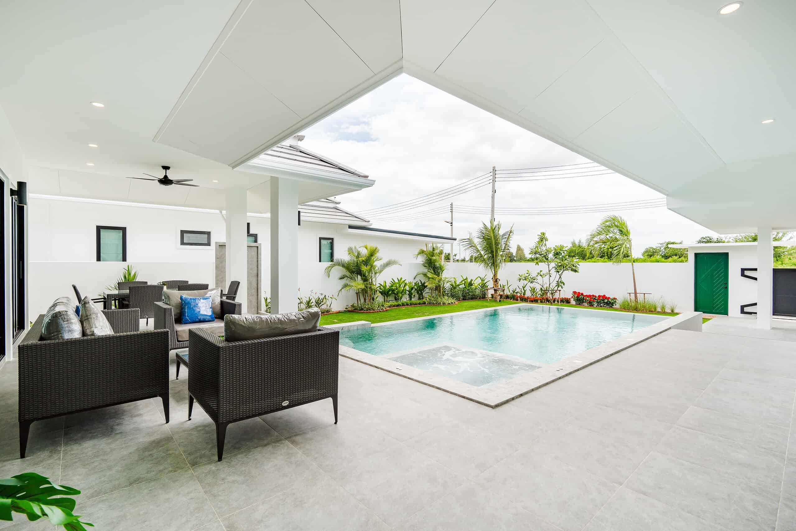 Spacious Villa with Pool in Botanica Hua Hin Premium Pool Villa Sales Listing