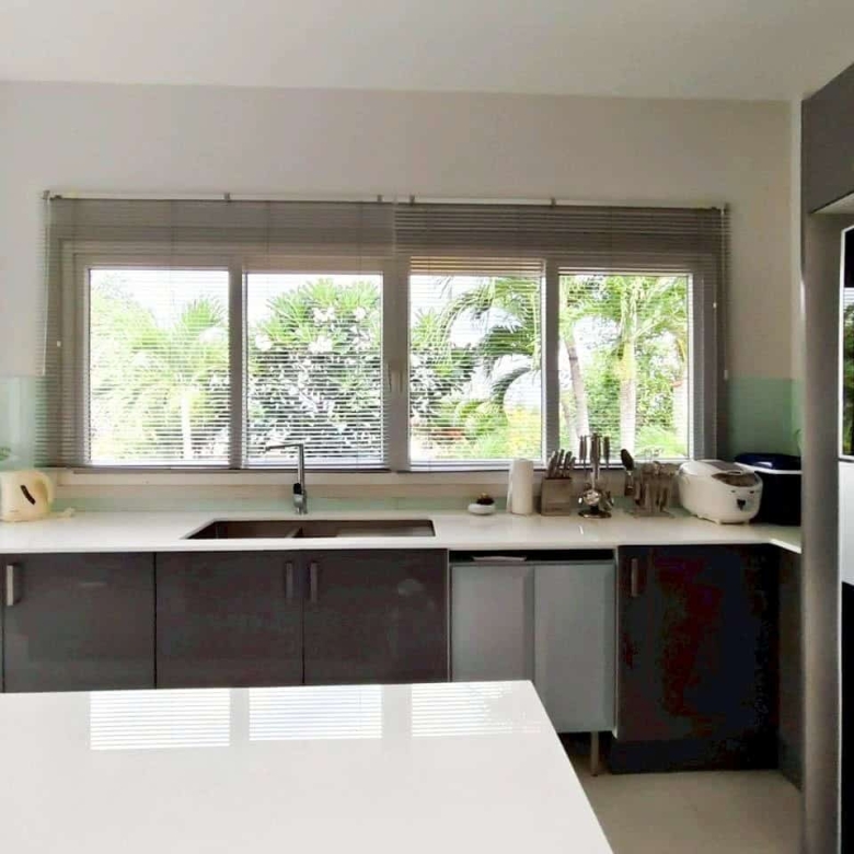 Luxury Villa Hillside Hamlet Sale