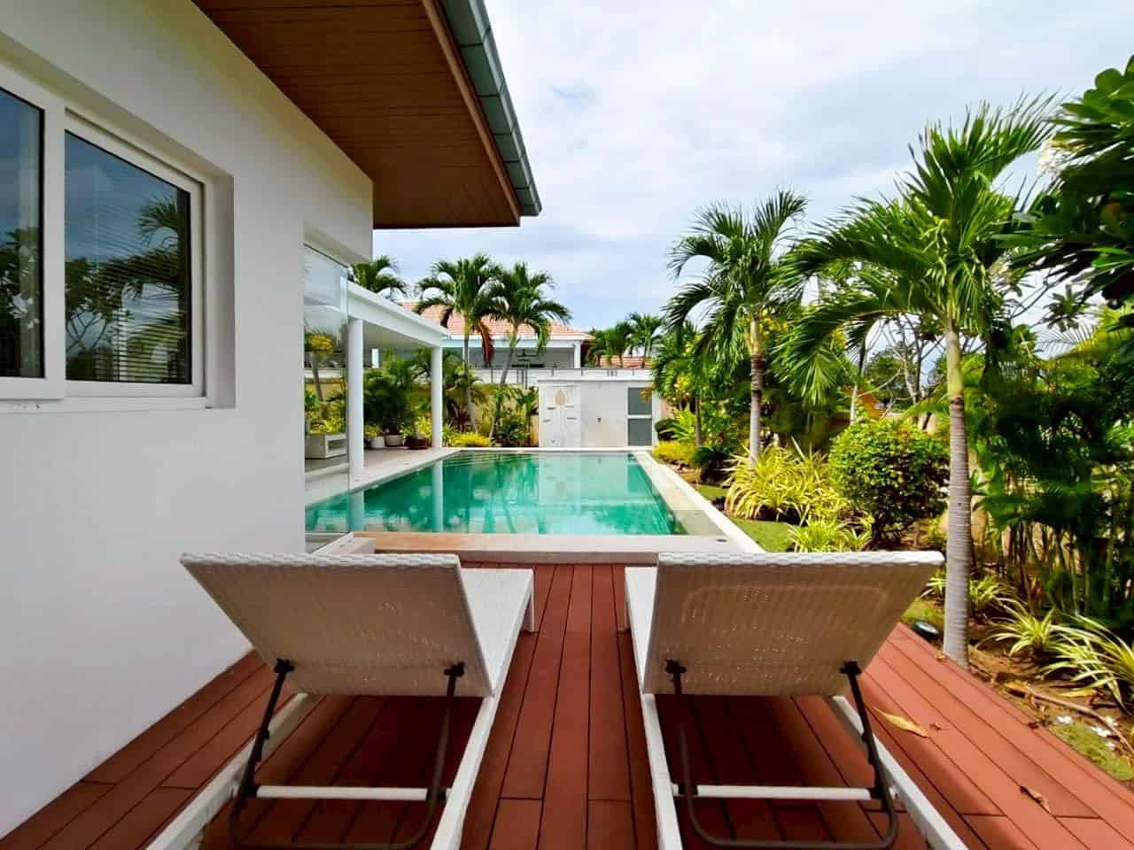 Modern Villa Swimming Pool Golf Access Villa Sale Near Pineapple Valley