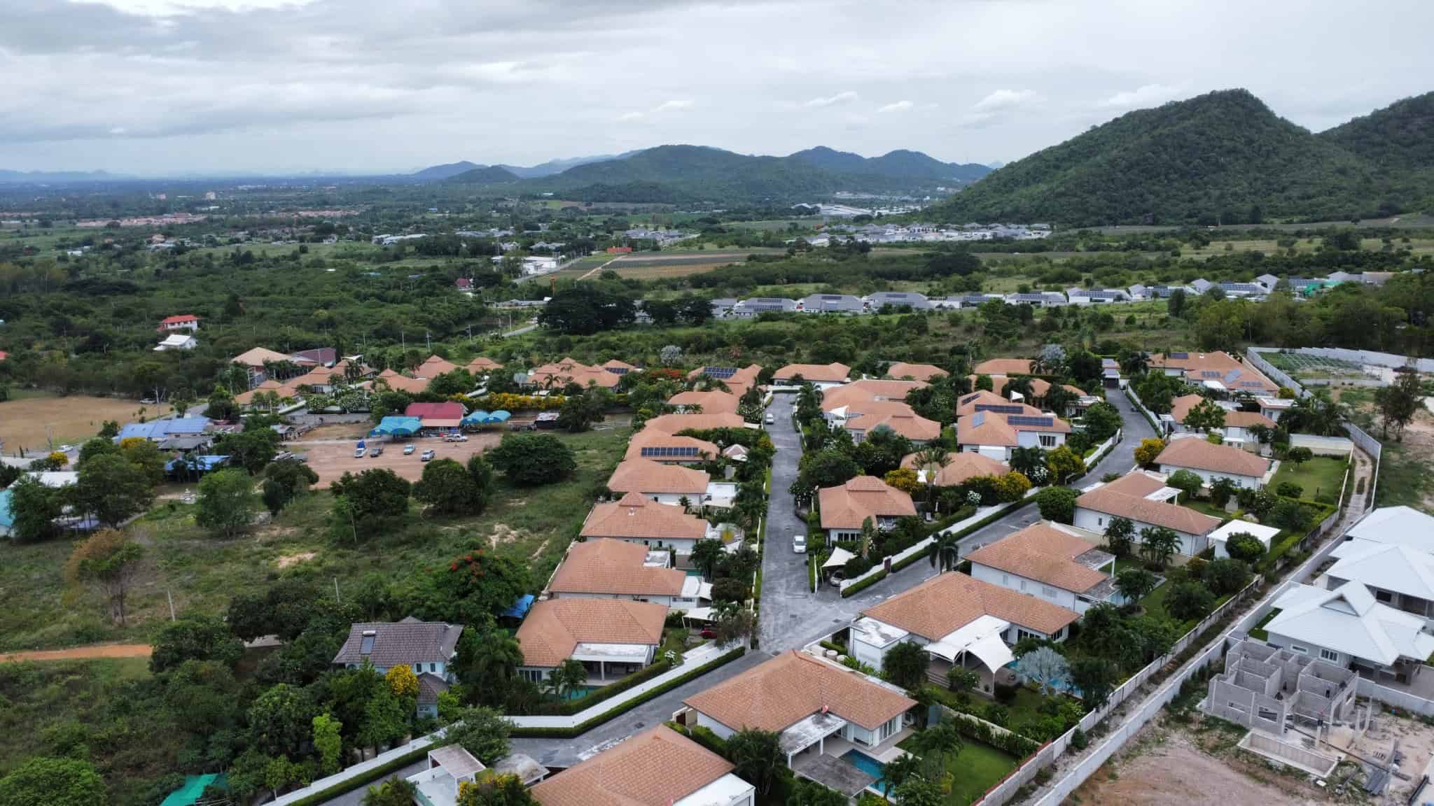 Executive Villa Swimming Pool Golf Setting Luxury Golf Villa Hua Hin