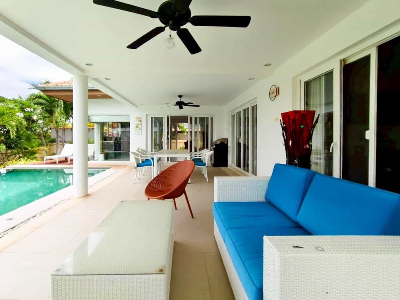 Elegant Villa with Pool Golf Course Living Golf Course Villa Hua Hin Sale