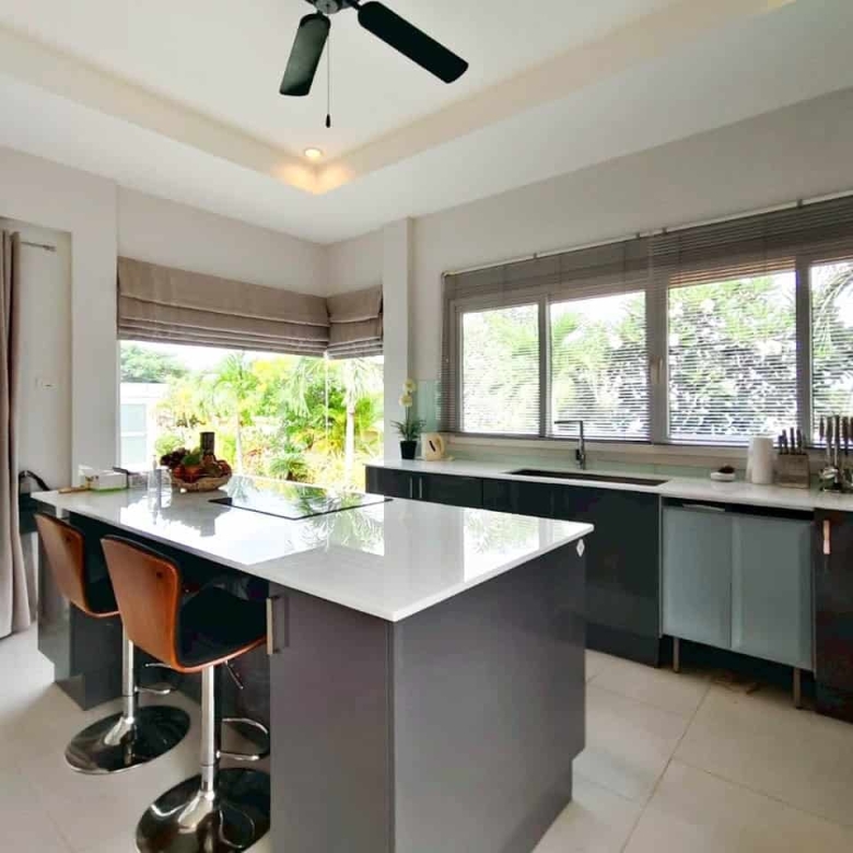 Luxury Property Golf Course Area