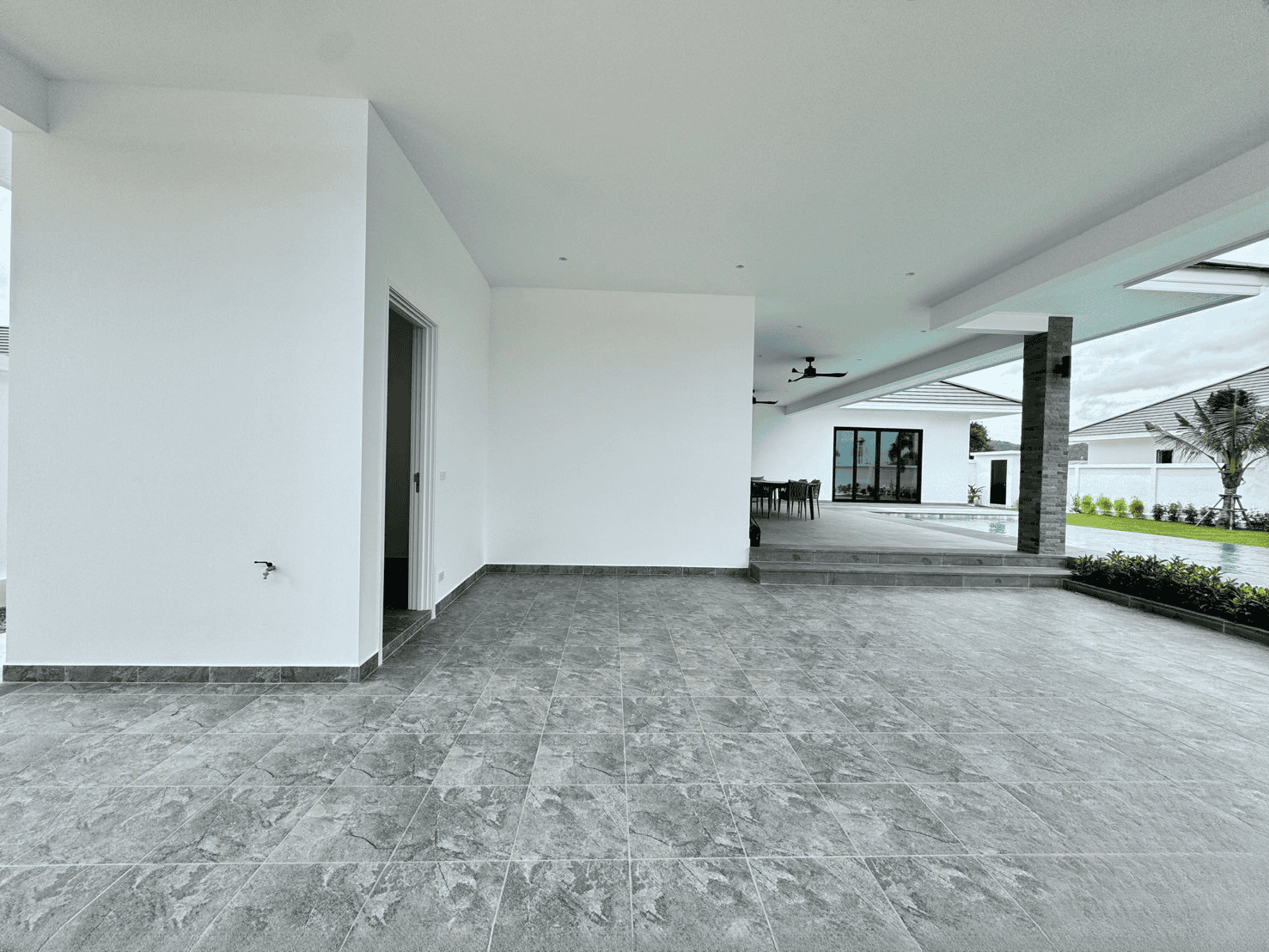 Contemporary Three Bedroom Villa Hua Hin Town Impressive Luxury Villa Sales Display