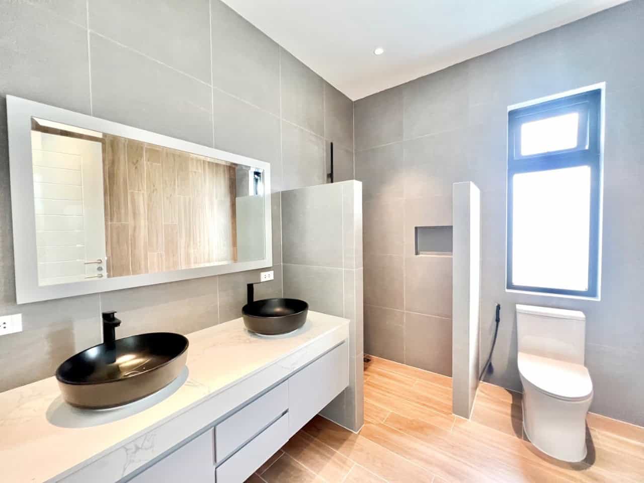 Luxury Pool Villa Ready for Immediate Move Splendid Pool Villa Sales Showcase