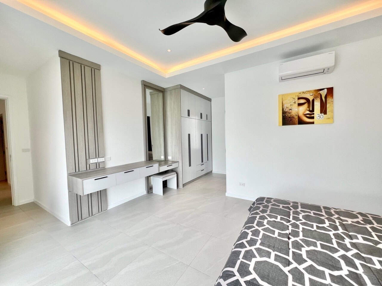 Premium Villa with Private Pool Hua Hin Magnificent Hua Hin Villa Sales Display