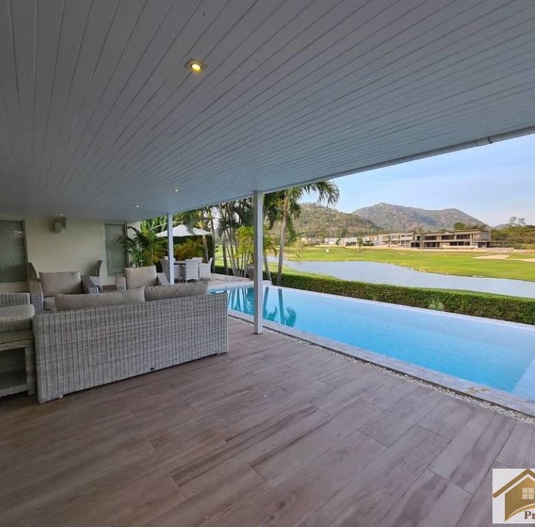 Remarkable Villa Sales Hua Hin Setting