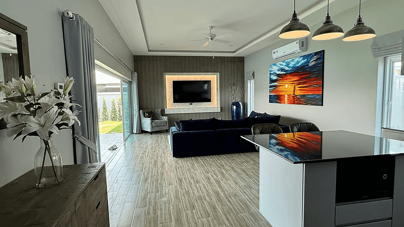 Modern Tropical Villas Hua Hin Real Estate Luxury Meedee Homes Sales Insight