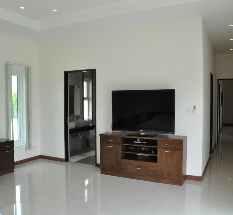 Enchanting Sales Home Hua Hin Scene