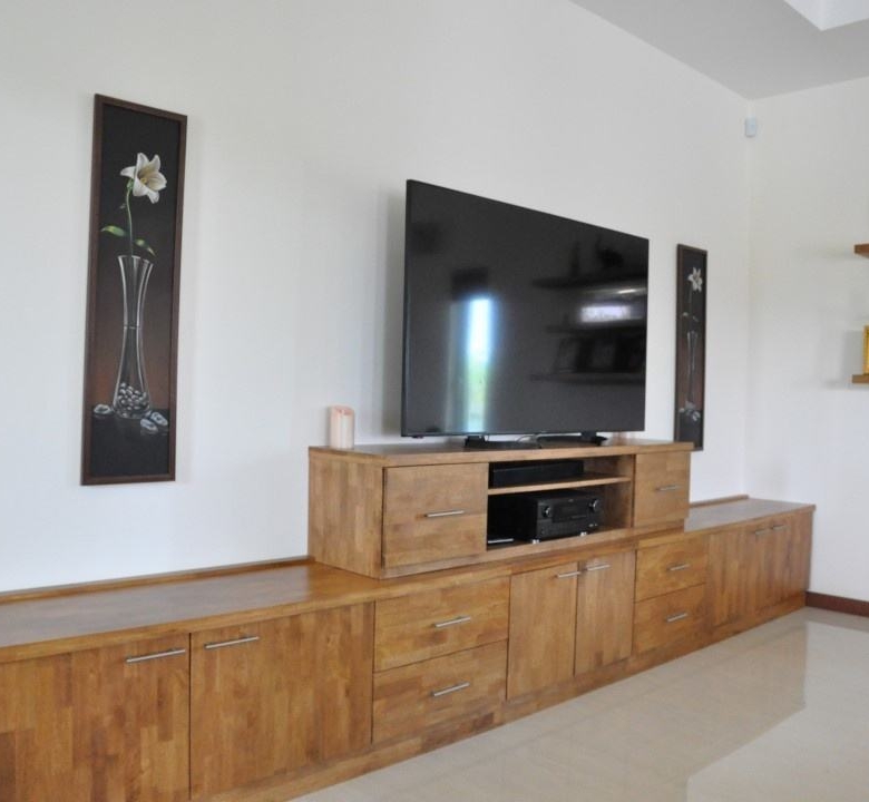 Dazzling Hua Hin Villa Sales Frame