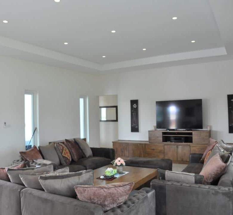 Stylish Sales Villa Hua Hin Perspective