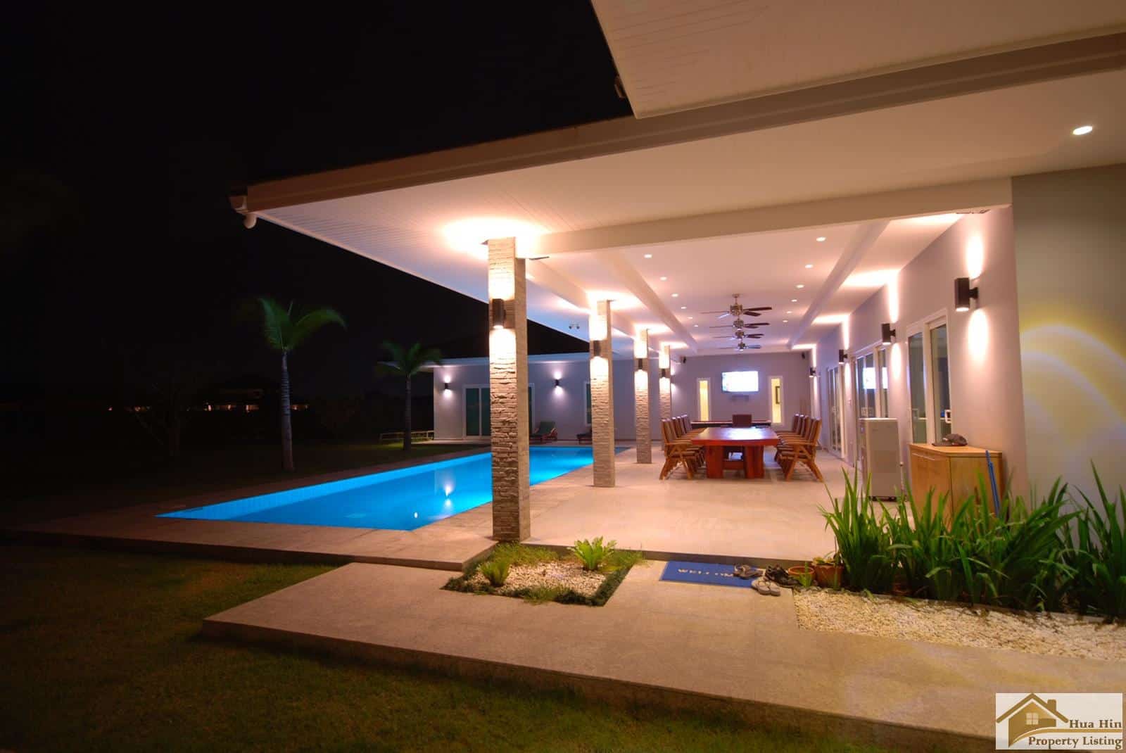 Designer Private Villa Pool Hua Hin Resort Modern Hua Hin Villa Sales Scene