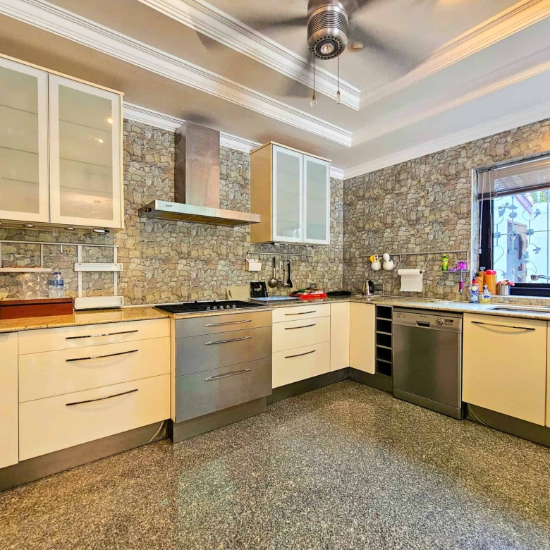 Stylish Pool Villa Sale Hua Hin Area