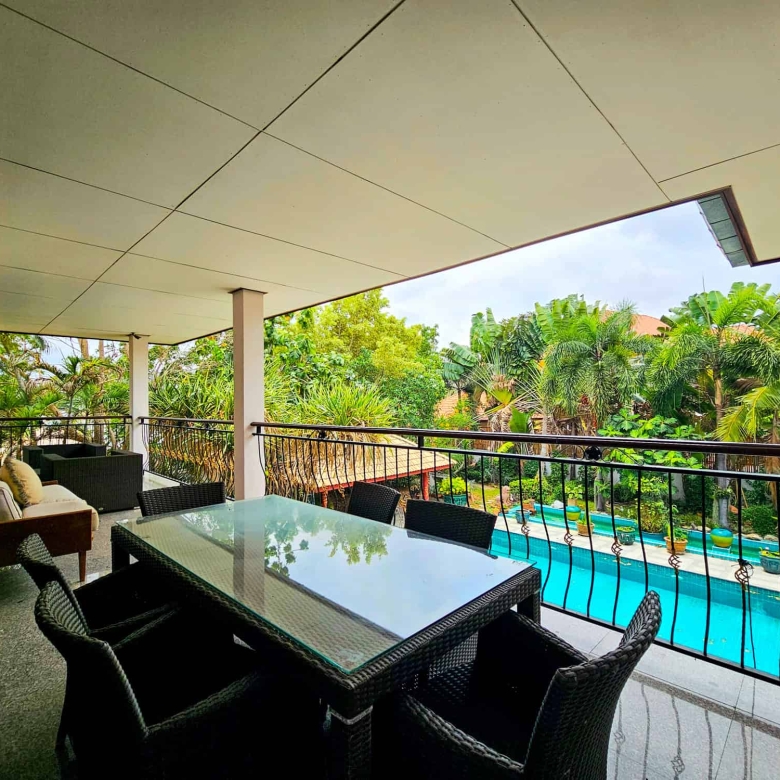 Elite Pool Villa Sale Hua Hin Near