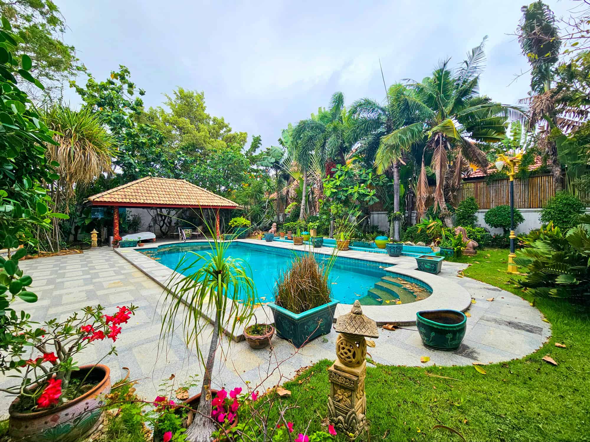 Charming Villa Sale Hua Hin Luxury